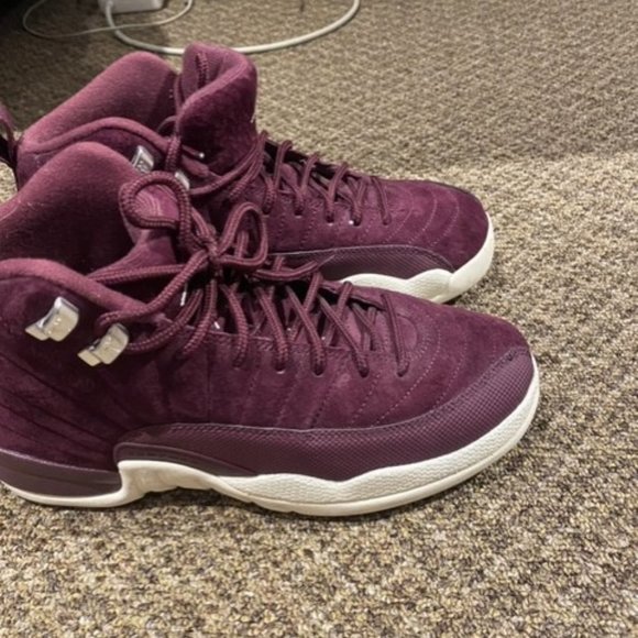 Jordan 12 Retro Bordeaux WORN ONCE - Picture 3 of 4